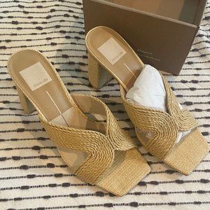 Dolce Vita Penny Sandal Never Worn, Beige